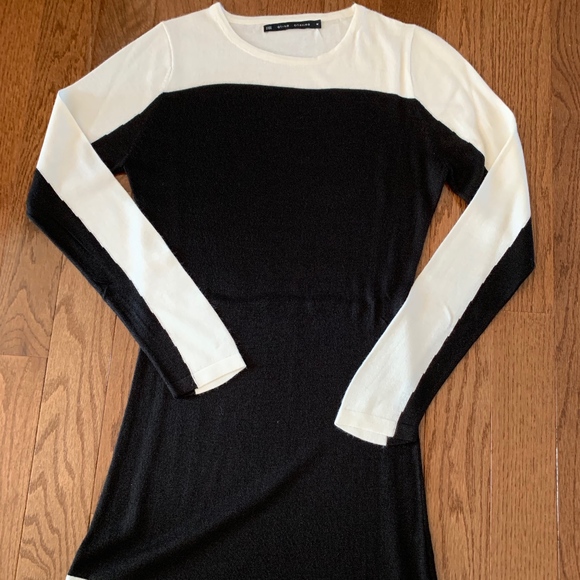 Long Sleeve Sweater Dress NWOT - Picture 1 of 5